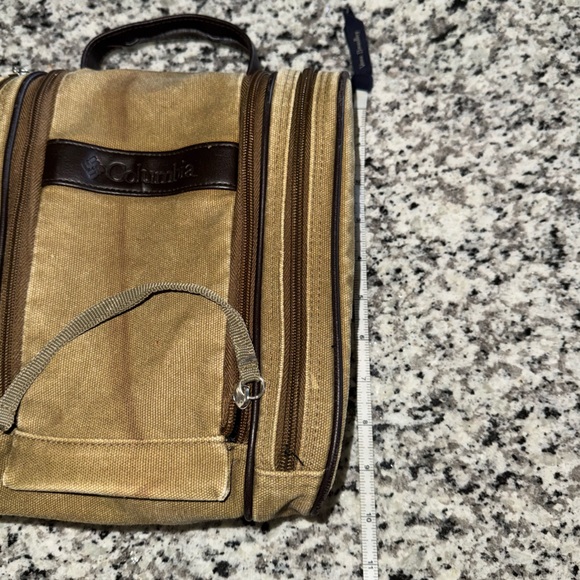 Columbia canvas leather neutral small Sage Travel Bag zip up multi-compartment - Picture 9 of 9